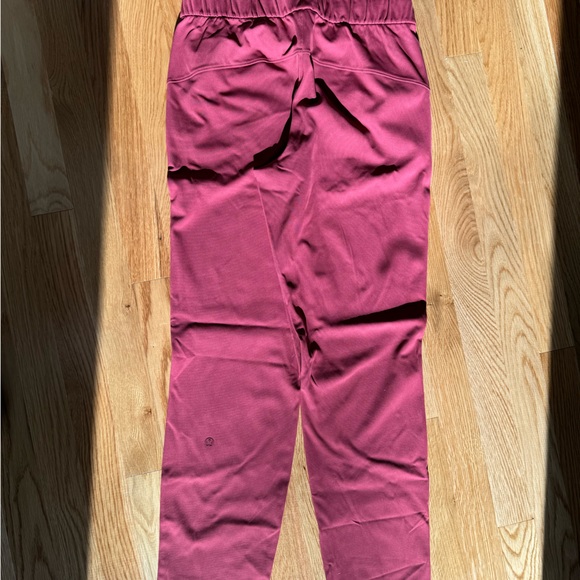 Lululemon on the fly pant Chianti size 4 - Picture 4 of 5